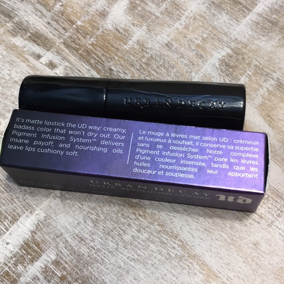 ❌SOLD❌ NIB URBAN DECAY After Dark Matte Lipstick - Picture 2 of 7